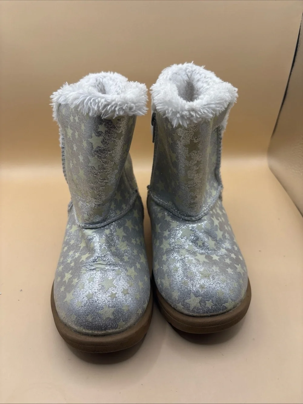 Roebuck & Co. Toddler Size 10 Silver Stars Metallic Cozy Boots Warm Comfortable
